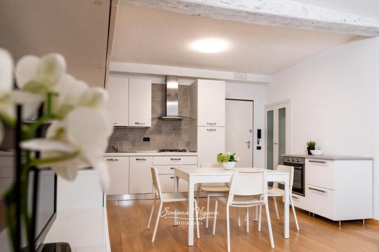 Feel At Home - Nel Cuore Di Lovere Exterior photo